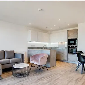 https://modern-stay-with-free-24hours-gym.cambridgehotelsuk.com
